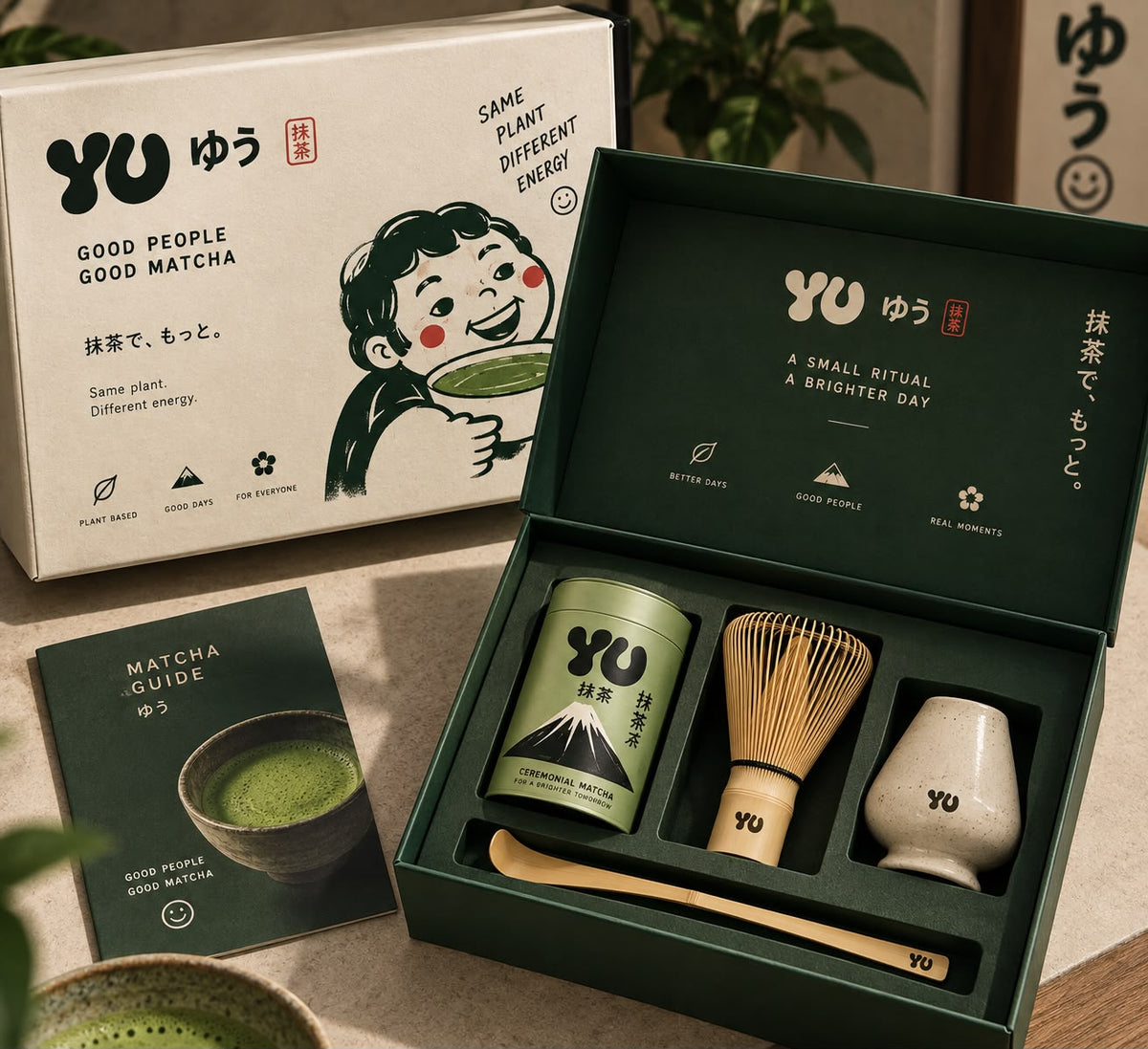 Yū matcha geschenkset met blik Ceremonial matcha, bamboe klopper, lepeltje, klopperhouder en matchagids
